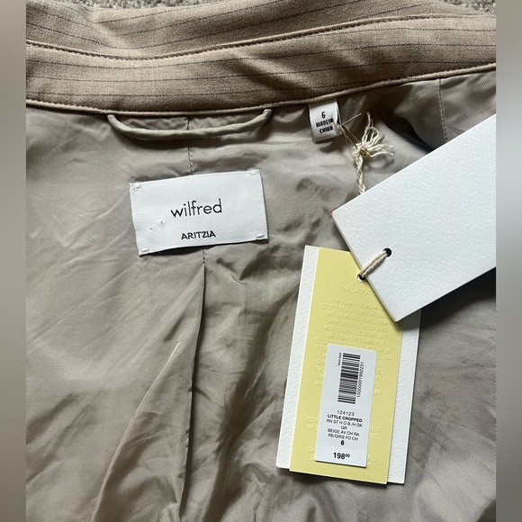 NWT - Wilfred Little Cropped Jacket - (Re)ssential Light | Size 6 - Picture 4 of 10